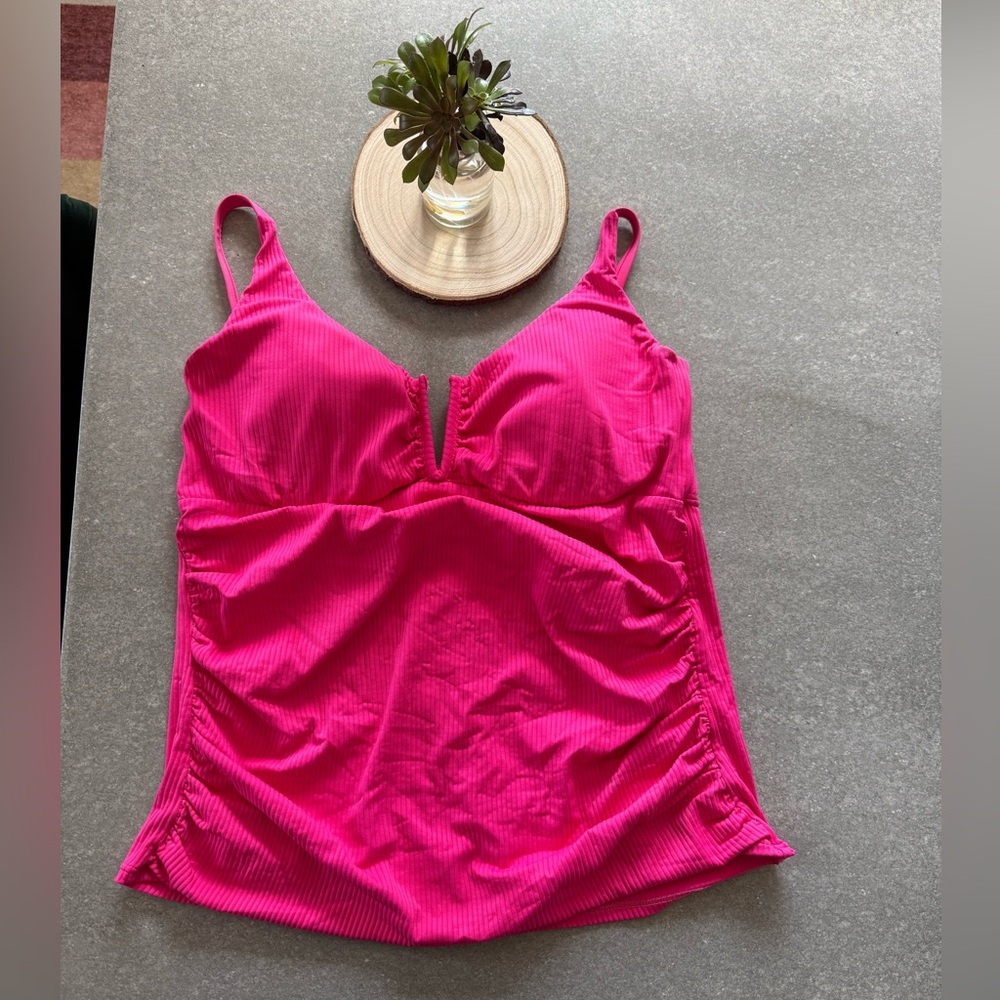 Chic Pink Women's Swim Tankini Top
